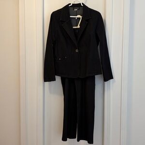 Soft Works Petites denim Jacket and pant set from the 90’s. Size 12 🇨🇦